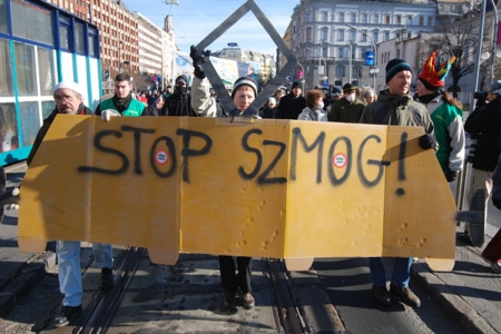 Budapesti környezetvédők Budapesti környezetvédők stop szmog felirattal