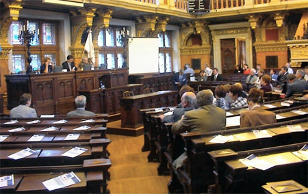 A Fővárosi Közgyűlés tárgyalás közben