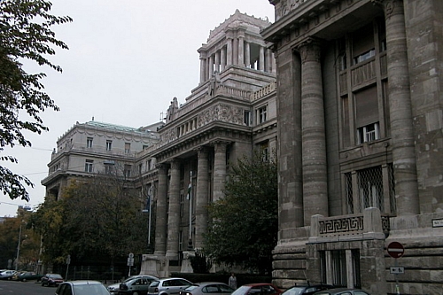 Budapesten betörtek a Legfőbb Ügyészség egyik épületébe