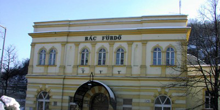 Házkutatás a Rác fürdő ügyében