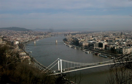 Budapest toborozza az osztrák turistákat