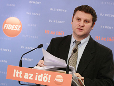 Lévai István Zoltán Lévai István Zoltán, az XVII. kerület Fidesz frakcióvezetője