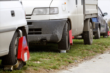 A szabálytalankodó autósok a Margitszigeten szigorú fellépésre számíthatnak