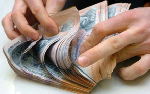Több mint tízmilliárd forinttal kevesebb bevétel folyik be a kasszába