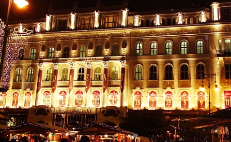 Tarlós István megnyitotta a Budapesti Karácsonyi Vásárt