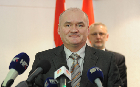 Hende Csaba újra nemzeti üggyé tenné a magyar honvédelmet