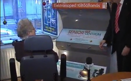 Elektromoped töltőállomást avattak a belvárosban