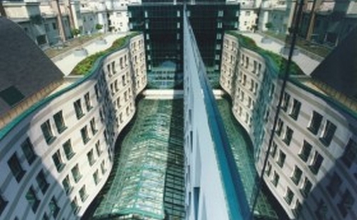 Idén 15 éves a Millennium Center irodaház és bevásárlóközpont