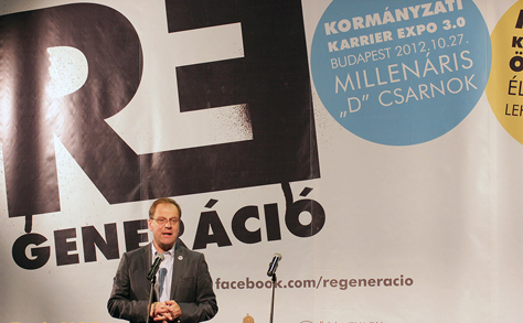 Navracsics Tibor nyitotta meg a 3. Regeneráció – Kormányzati Karrier Expót