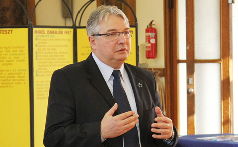 Dr. Pesti Imre kormánymegbízott nyitja meg az ''Ne gyújts rá'' Világnappal egybekötött Egészségnapot