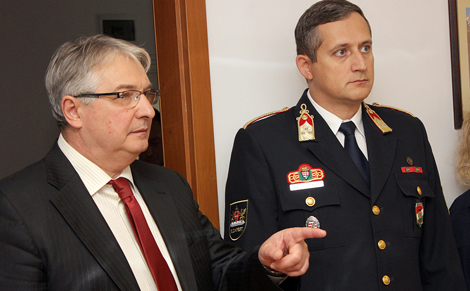 A kormányzat számára fontos, hogy senkit se hagyjunk az út szélén