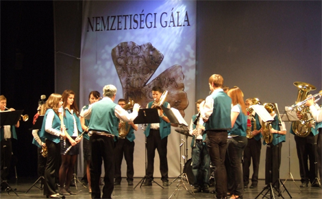 NEMZETISÉGI GÁLA 2012 - A nemzetiségeink kultúráját ünnepeljük