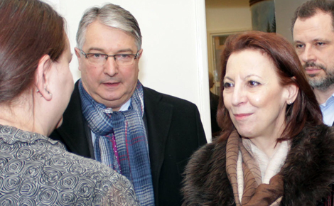 Pesti Imre kormánymegbízott Szabó Erika államtitkárral nézte meg a X.kerületi okmányirodát