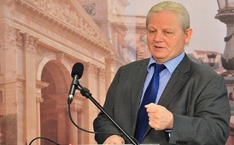 Tarlós Itván a római-parti védmű MTA szakvéleményéről