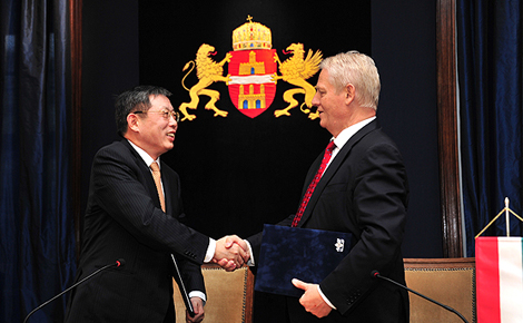 Sanghaj lett Budapest 14.testvérvárosa