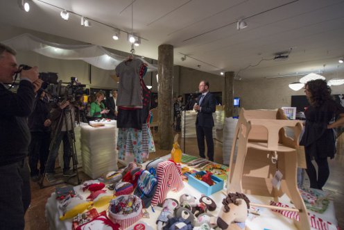 Navracsics Tibor nyitotta meg a 3.Ajándék Terminált Budapesten Navracsics Tibor