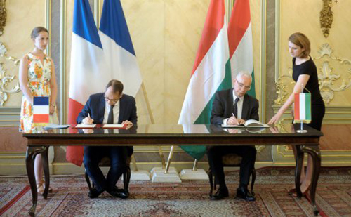 A budapesti francia nagykövettel kötött megállapodást Balog Zoltán