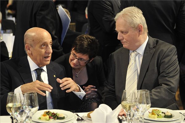 FINA-kongresszus Budapesten - a vizes VB nagy lehetőség lesz az Olimpia elnyeréséhez is