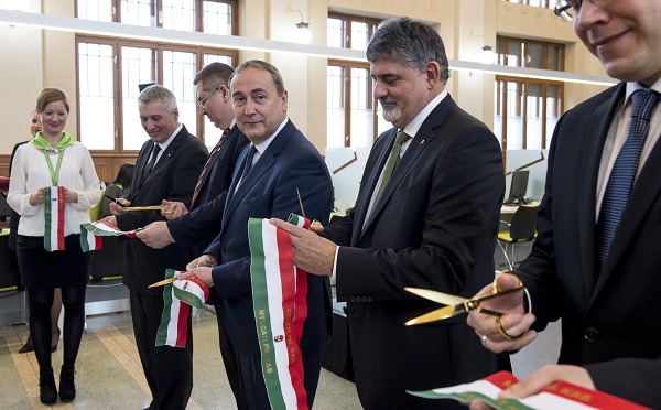 Kormányablak a Nyugati pályaudvaron