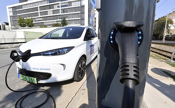 Okoslámpaoszlop Budapesten