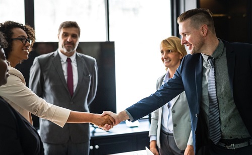 Léteznek jó kölcsönök plusz feltételek nélkül is?
