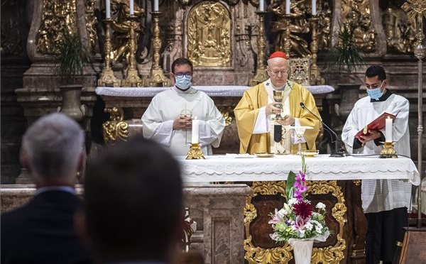 A megújult fővárosi Egyetemi Kisboldogasszony-templom 