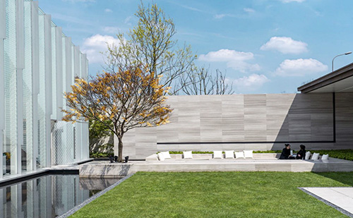 Pályázati pénzből megújul a terézvárosi Jókai Tér 