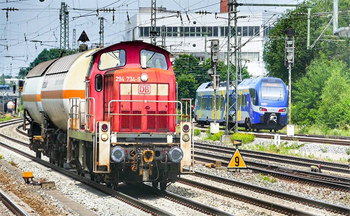 Megkezdődött a ceglédi vasútvonal felújítása