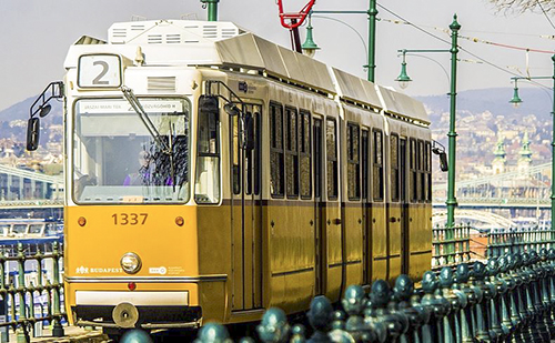 A BKK továbbfejleszti jegy-és bérletkiadó automatáit