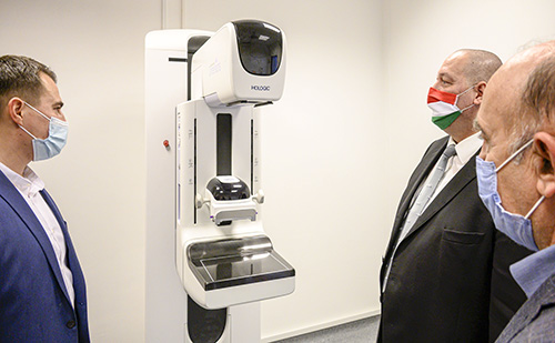 Új orvosi eszközökhöz jutott a csepeli Tóth Ilona Egészségügyi Szolgálat 