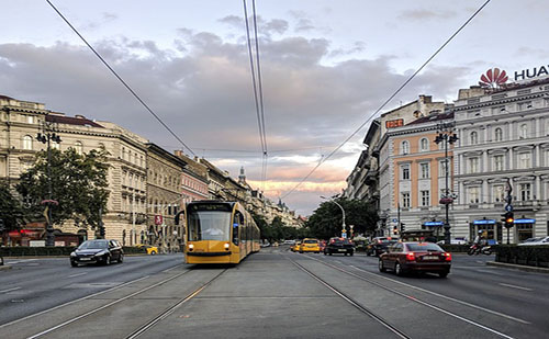 Hétfőn elkezdik a Blaha Lujza tér felújítását