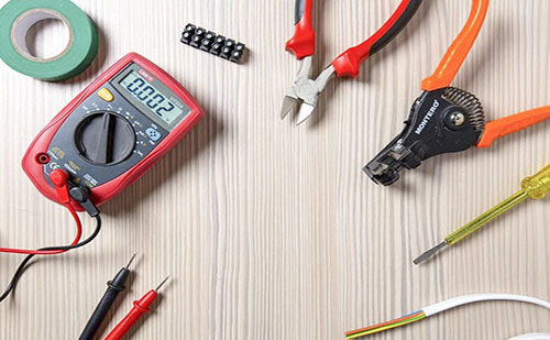 Új erősáramú szaktanteremmel bővült egy csepeli iskola