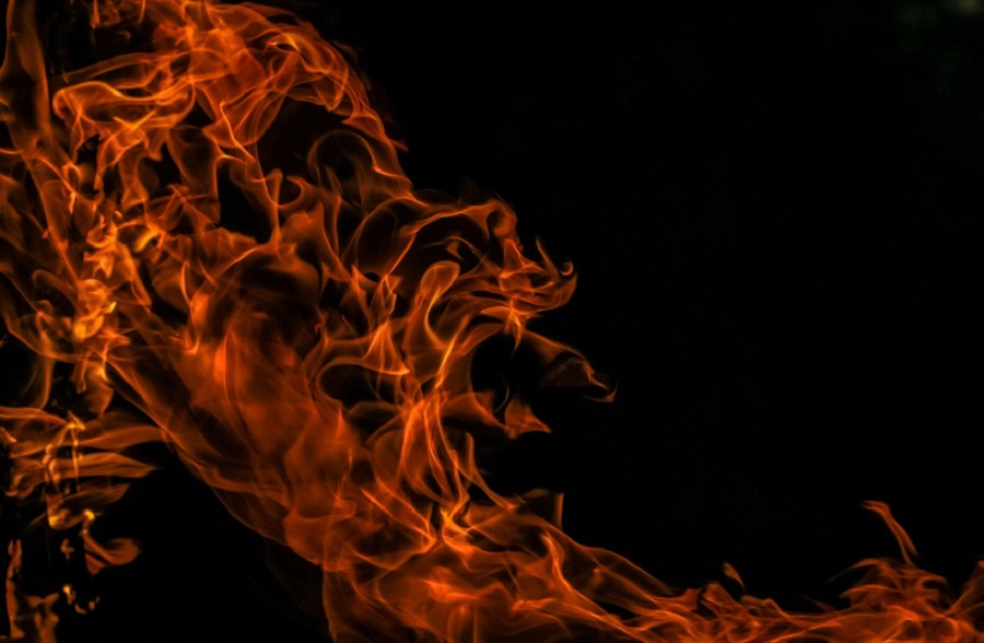 Holttestre bukkantak a tűzoltók egy pesti kerületben