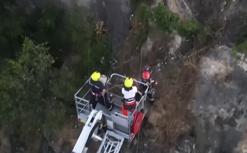 Sziklára zuhant egy kiránduló a budai Gellért-hegyen