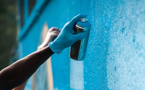 Döbbenet Újpesten: meggyalázták Benedek Tibor emlékét