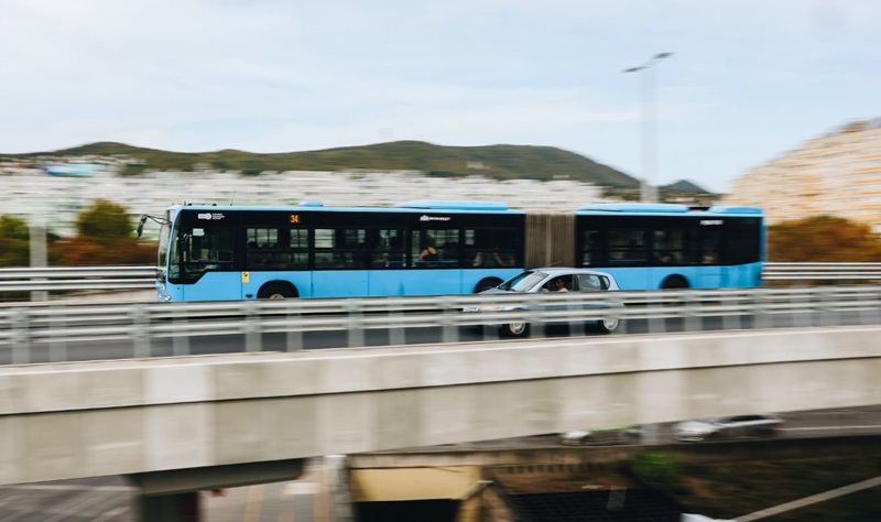 Átadták iskolakezdésre Budapesten a Flórián téri felüljárókat