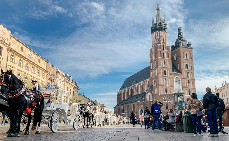 K&ouml;zvetlen rep&uuml;lőj&aacute;rat indul Budapest &eacute;s a lengyelorsz&aacute;gi Krakk&oacute; k&ouml;z&ouml;tt